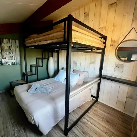 Maison T3 Climatisee Parking Prive Cellier Et Cour Sans Vis A Vis Holiday home *